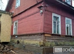 Реконструкция дома: замена венцов, ремонт полов, устройство ленточного фундамента, монтаж пристроя в Прибытково